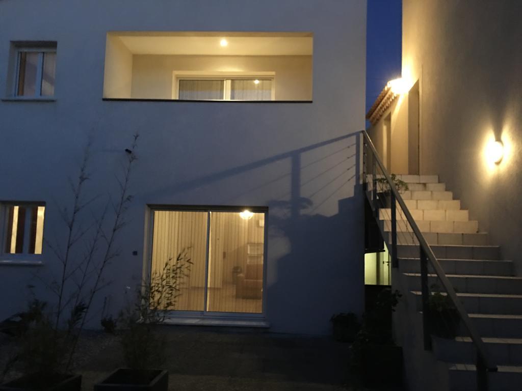 Appart'Hotel Et Chambres Essentiel Spa Arles Exterior foto