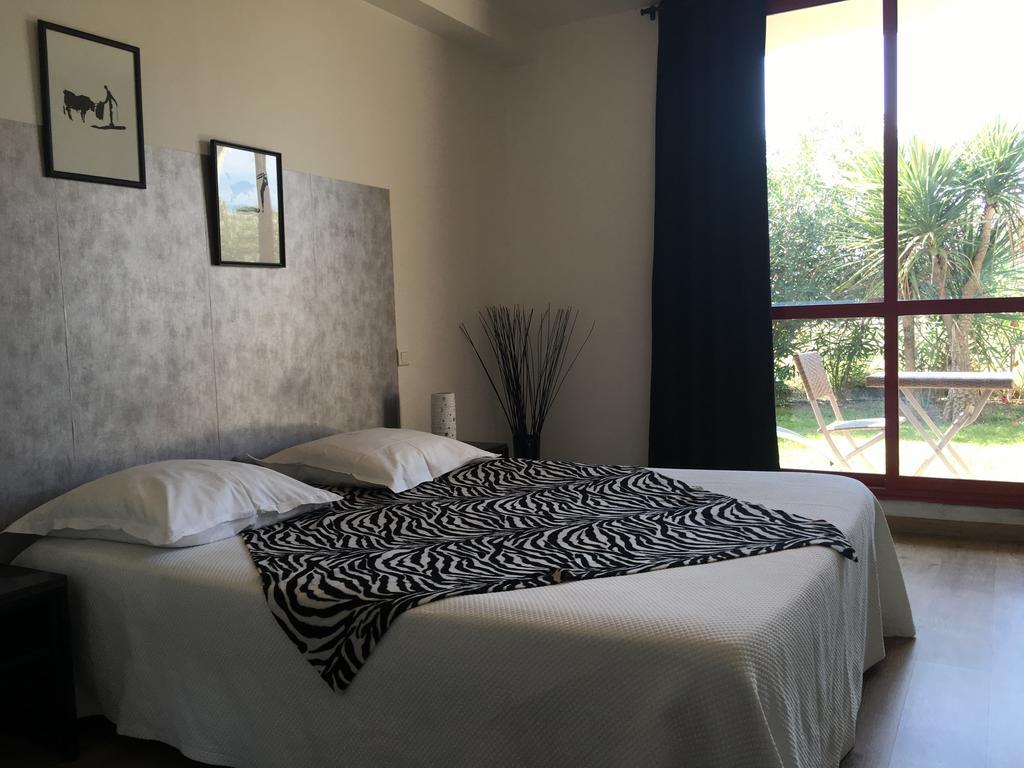 Appart'Hotel Et Chambres Essentiel Spa Arles Exterior foto